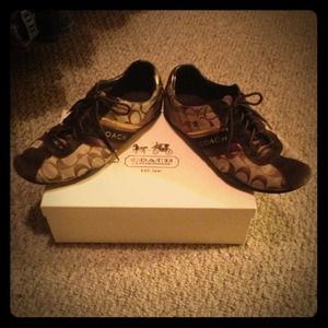 Authentic coach tennis shoes