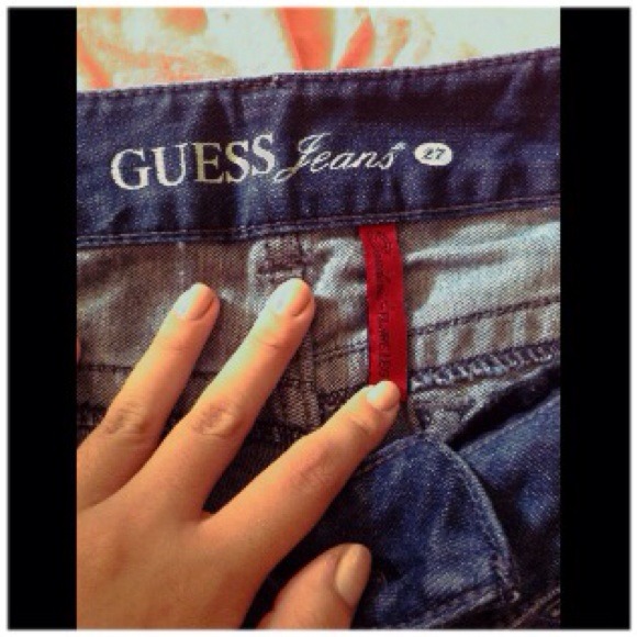 Guess Flare Jeans - Picture 3 of 4