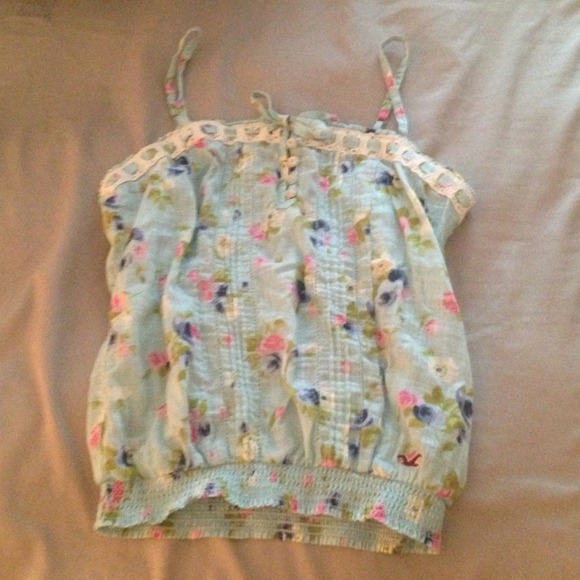 Hollister top