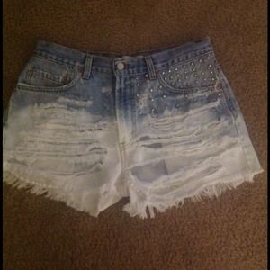 Distressed Levi Shorts