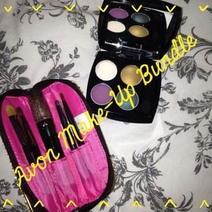 NWT Mark Brushes and Avon Pallet