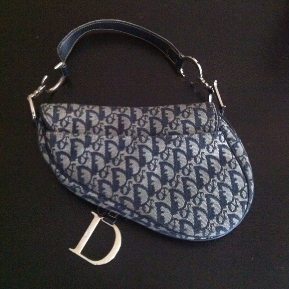 🚫SOLD🚫Host Pick🎉Christian Dior Saddlebag - Picture 2 of 4