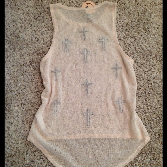 BUNDLED❤PRETTY LIGHTWEIGHT KNIT TANK W/CROSSES! - Picture 2 of 2