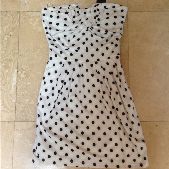 ❌SOLD❌Ark & Co- Polka Dot sweetheart dress, sz s