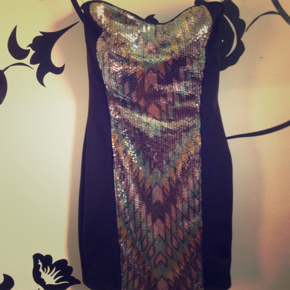 Material Girl Strapless Dress 🔸