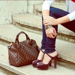 Zara Shoes - 😯REDUCED😮Zara Ankle Strap Sandals (T-Strap) Zara Shoes - 😯REDUCED😮Zara Ankle Strap Sandals (T-Strap)