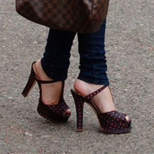 Zara Shoes - 😯REDUCED😮Zara Ankle Strap Sandals (T-Strap) Zara Shoes - 😯REDUCED😮Zara Ankle Strap Sandals (T-Strap)