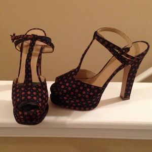 Zara Shoes - 😯REDUCED😮Zara Ankle Strap Sandals (T-Strap) Zara Shoes - 😯REDUCED😮Zara Ankle Strap Sandals (T-Strap)
