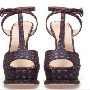 Zara Shoes - 😯REDUCED😮Zara Ankle Strap Sandals (T-Strap) Zara Shoes - 😯REDUCED😮Zara Ankle Strap Sandals (T-Strap)