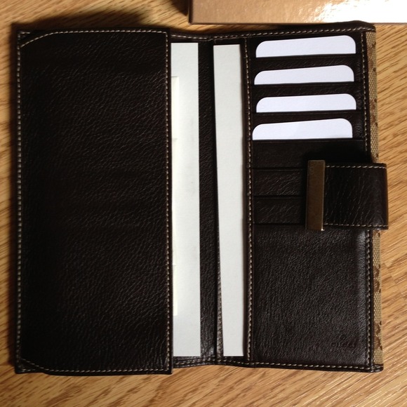Authentic Gucci wallet - Picture 2 of 3
