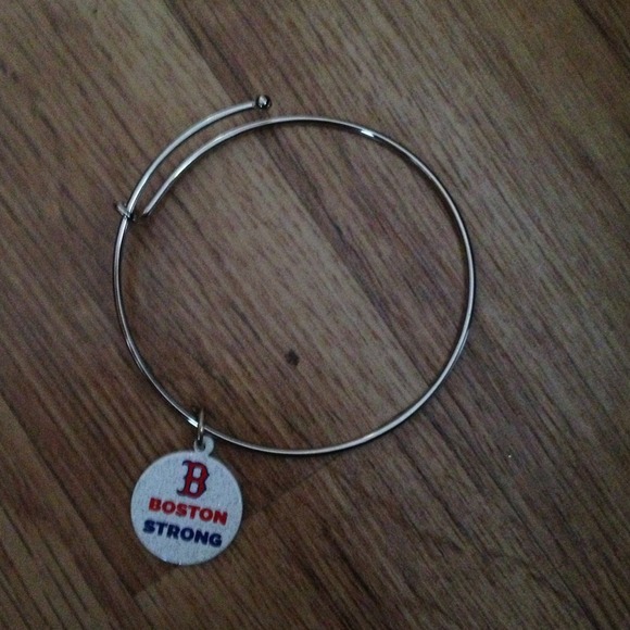 🚫Sold🚫Alex and ani inspired bracelet