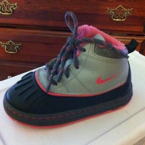 Nike pink and grey ACG boots