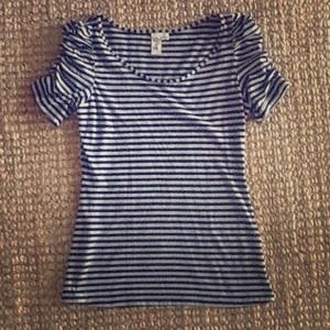 ✨TRADED✨Navy and grey stripe t
