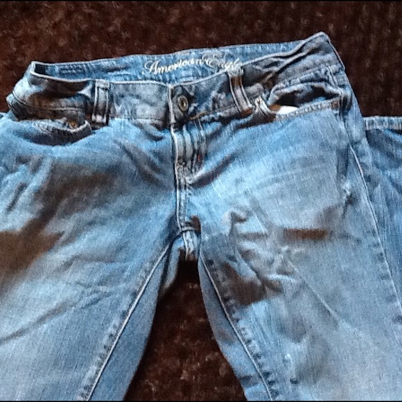 $10.    American Eagle Bootcut Jeans✂💰