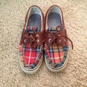 Plaid sperrys