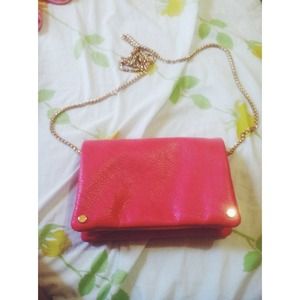 ✨ SOLDDDD Hot pink faux leather crossbody✨