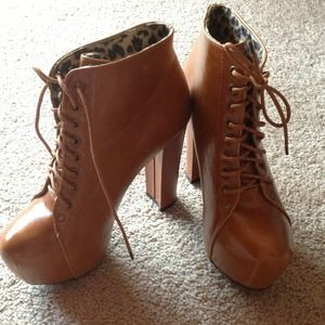 ❌SOLD❌Size 5 dark camel rocker booties