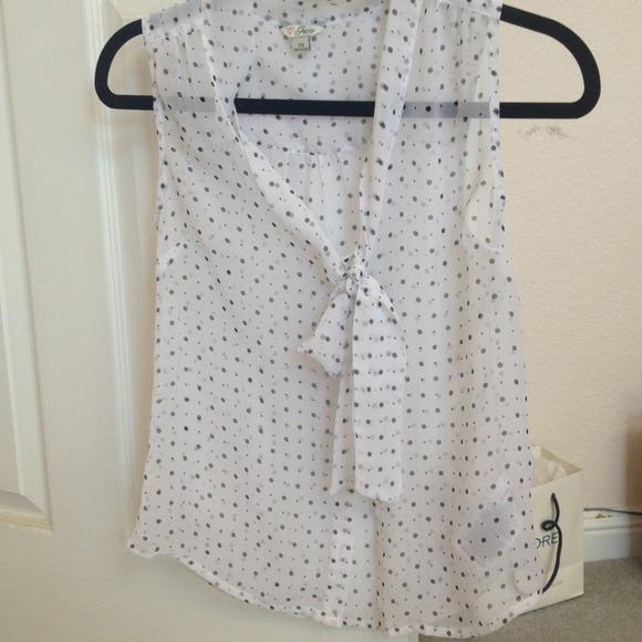 Guess top - Picture 2 of 2