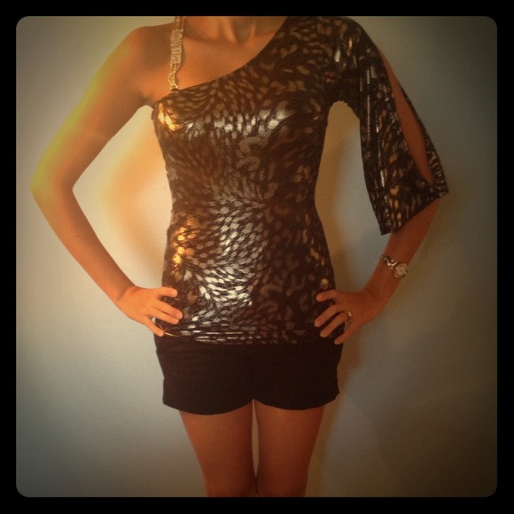 Venus Dressy Top❗price negotiable❗