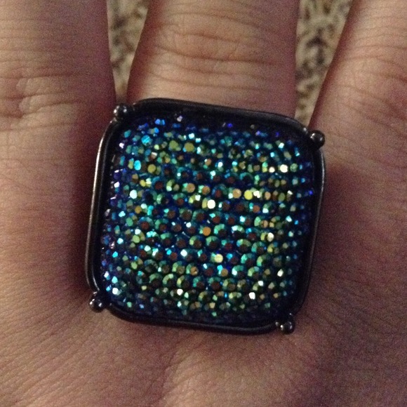 Blue and green stretch ring