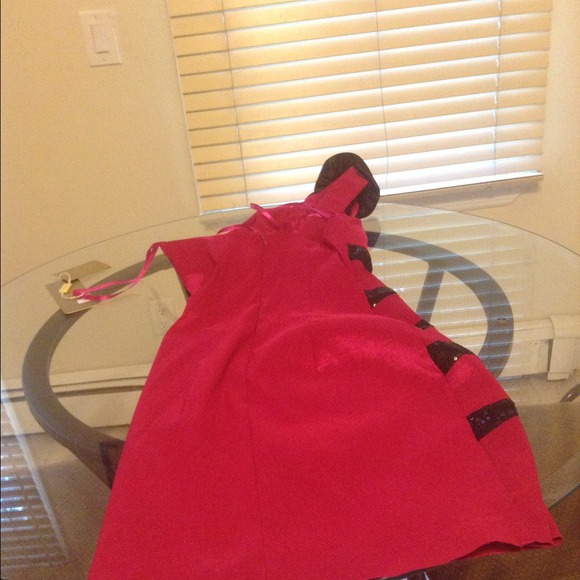 Hot pink and black dress - Picture 2 of 4