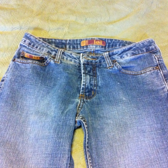 l.e.i. Jeans. Size 5.