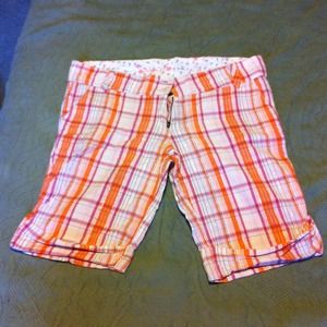 Orange pink & silver plaid shorts. Size 9/10. NWOT