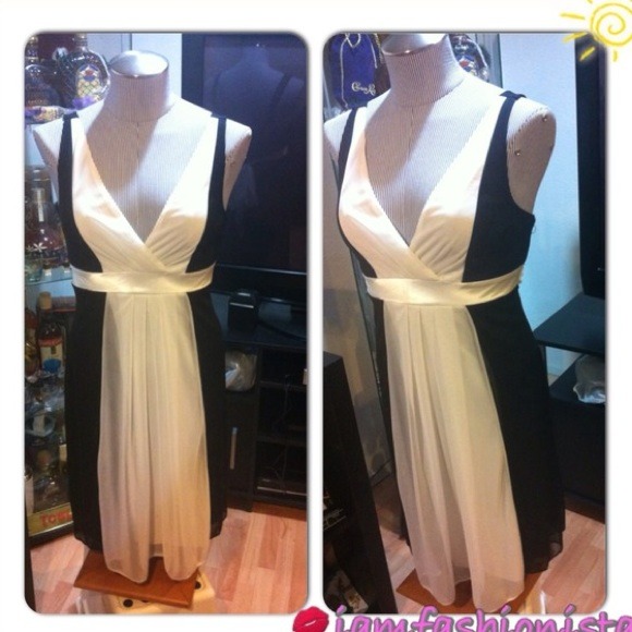 πHPππβ³SALEβ³BLACK & WHITE BELOW THE KNEE DRESS!! - Picture 3 of 3