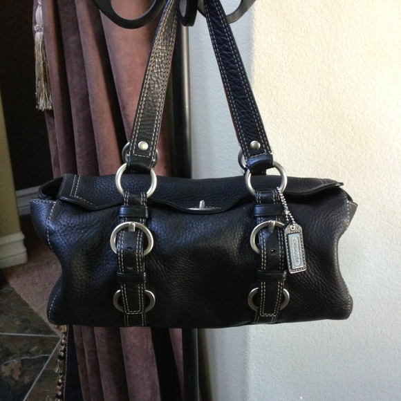 Coach Handbags - Coach leather handbag