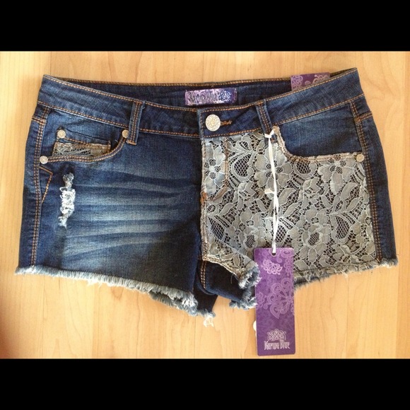 💙NEW UPLOAD💙 Laced Denim Shorts
