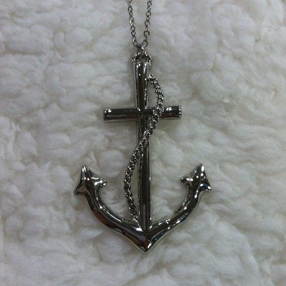 Anchor necklace