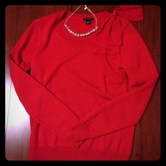 Sold in bundle 🎀Ann Taylor bow shoulder