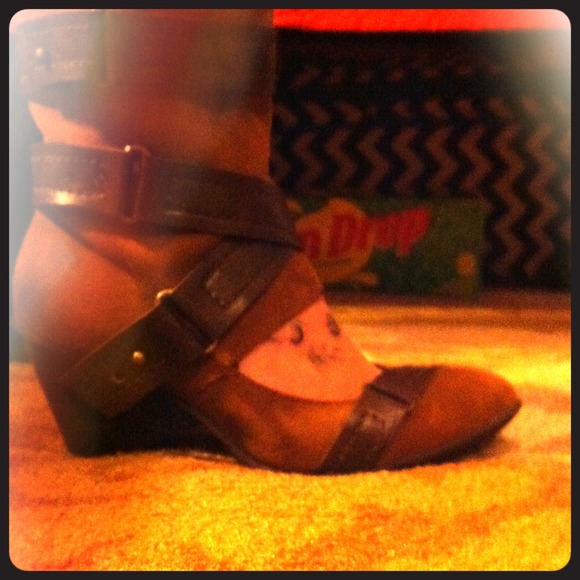 Brown "Lime Light" booties