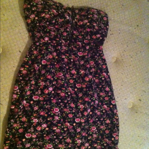 Dress. Worn only twice. Small
