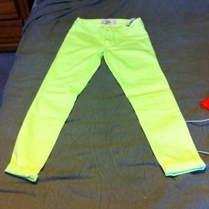 NWT Bright Lime Green Hollister Jeggings!