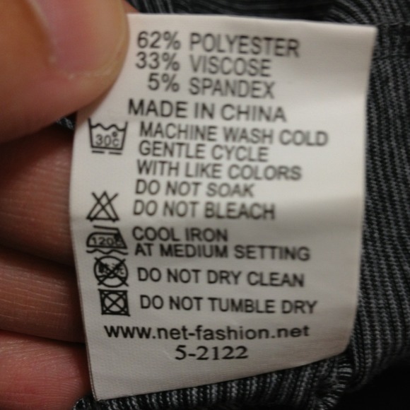 Black & grey stripes top. Drop shoulder. LIKE NEW. - Picture 4 of 4