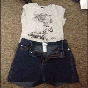 LOT OF TWO CALVIN KLIENE TOP & SHORT