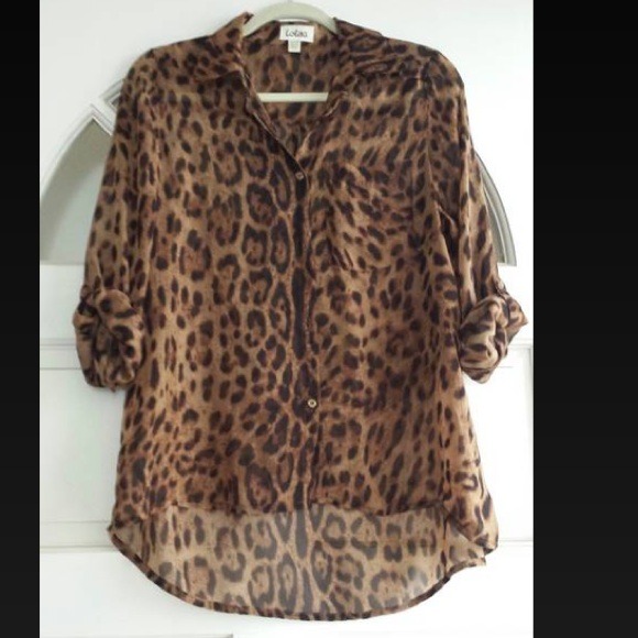 💥💥SOLD💥💥Leopard print chiffon button down top