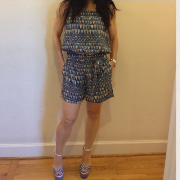 Stylish tube short jumper - Picture 3 of 4