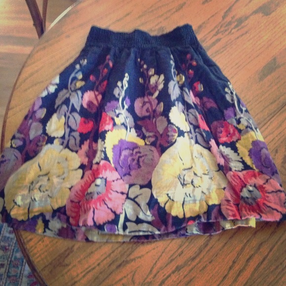🚫🚫SOLD🚫🚫 Free People Floral Skirt