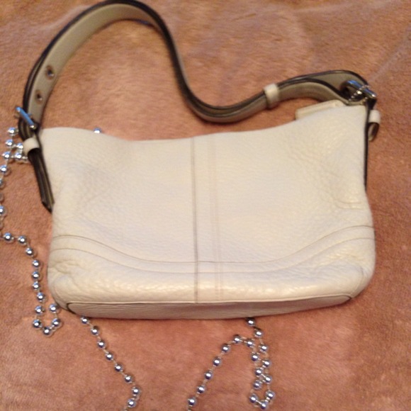 Sold 💯% Authentic Coach tan bag