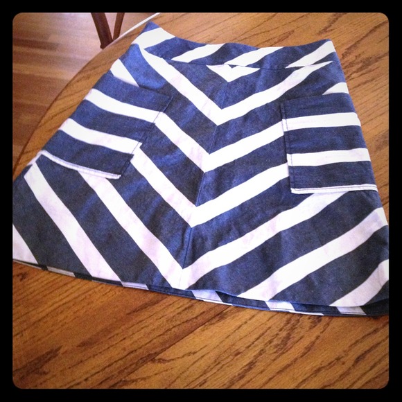 🚫🚫SOLD🚫🚫 Anthropologie A line Skirt