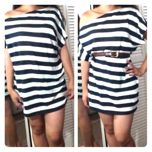 Tory Burch • navy blue and white top