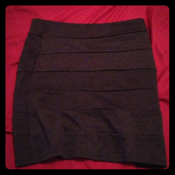 Grey bodycon mini skirt