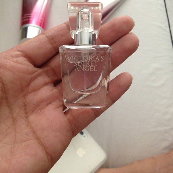 Sold! Victoria's Secret angel purse size