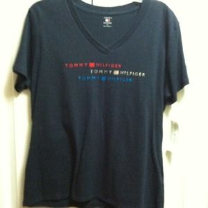 V- neck navy blue shirt.