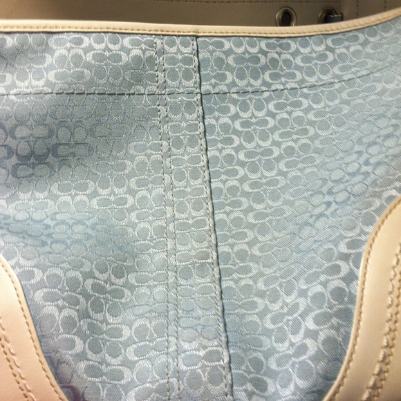 Baby blue coach hobo bag - Picture 4 of 4