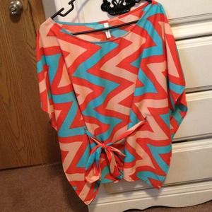 Chevron Top! Brand new