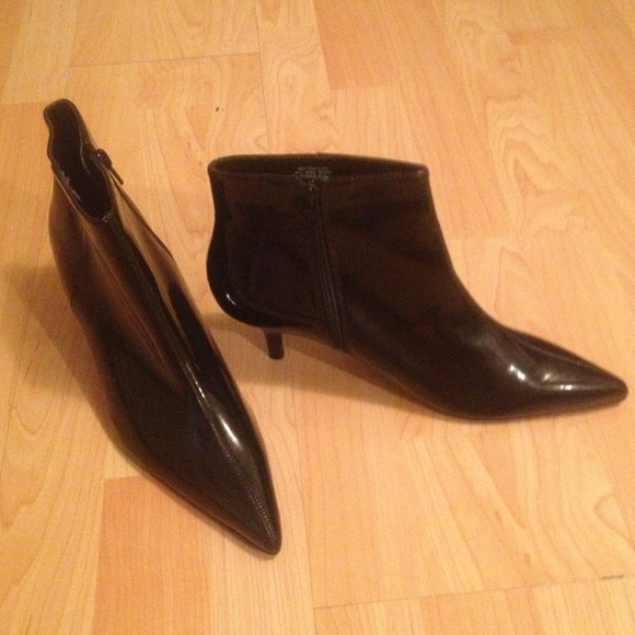 Nine West bootie