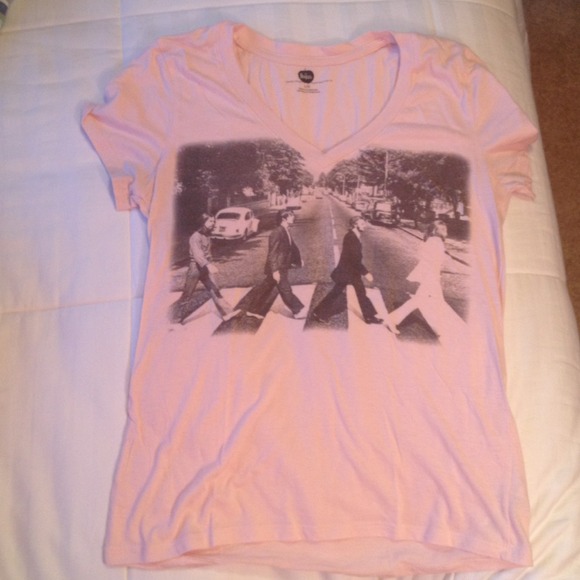 REDUCED!!!!! Beatles v-neck! - Picture 2 of 2